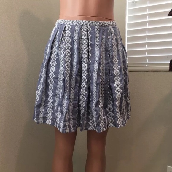 Band of Outsiders Chambray embroidery  mini skirt - Picture 2 of 7